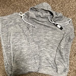 Fashion Nova NWT sweats 1XL & sweatshirt hoodie XL set gray plus size